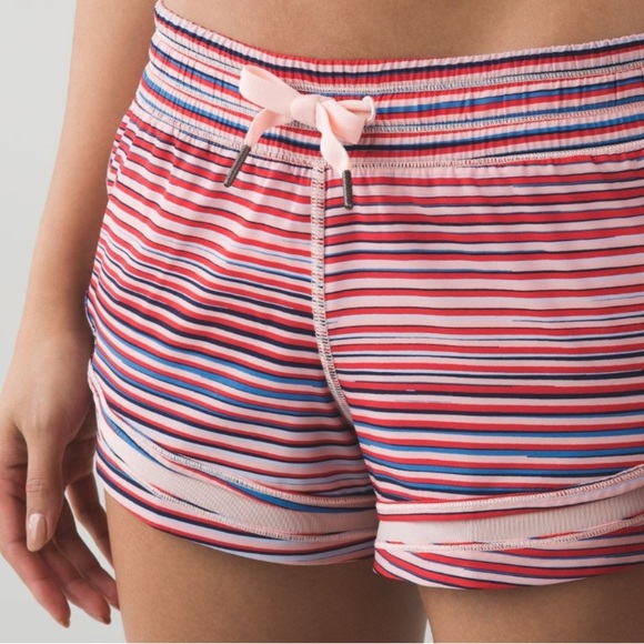 Lululemon Make A Move Short
Twisted Dune Minty Pink Alarming Size 4 - Picture 5 of 16